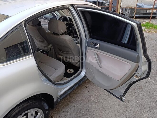 Volkswagen Passat 2004, 330,000 km - 1.8 l - Bakı