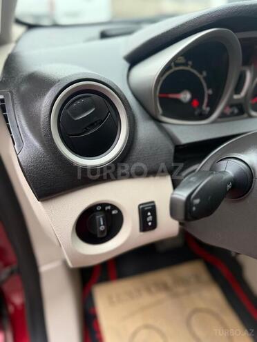 Ford Fiesta-8