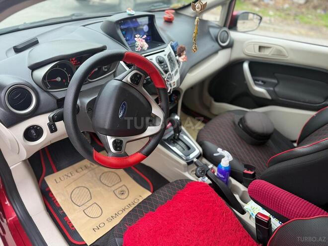 Ford Fiesta-6