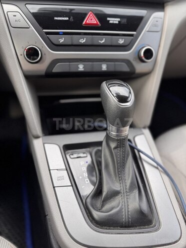 Hyundai Elantra 2016, 209,000 km - 2.0 l - Bakı