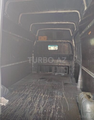 Ford Transit-5