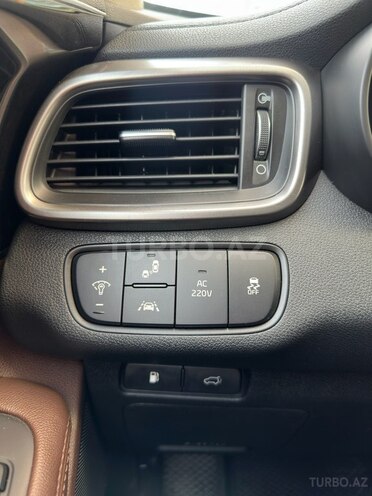 Kia Sorento-11