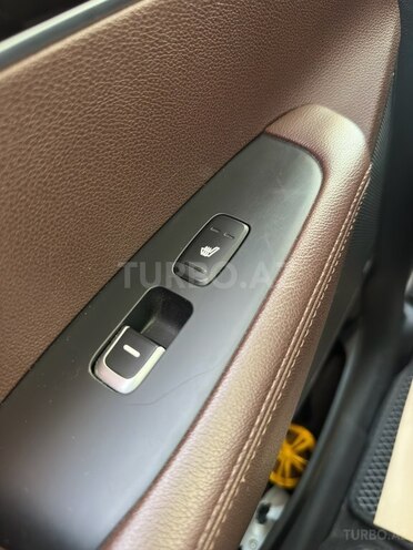 Kia Sorento-16