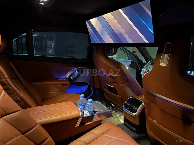 BMW i7 2022, 60,000 km - 0.0 l - Bakı
