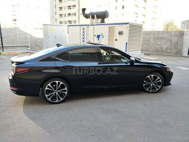 Lexus ES 300h 2021, 131,300 km - 2.5 л - Bakı