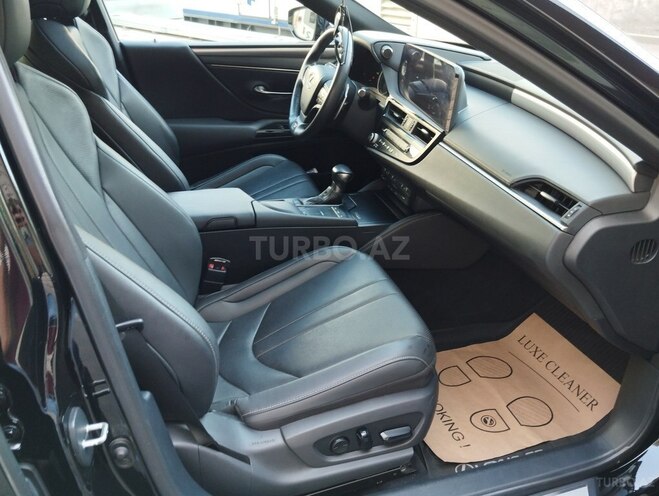 Lexus ES 300h 2021, 131,300 km - 2.5 л - Bakı