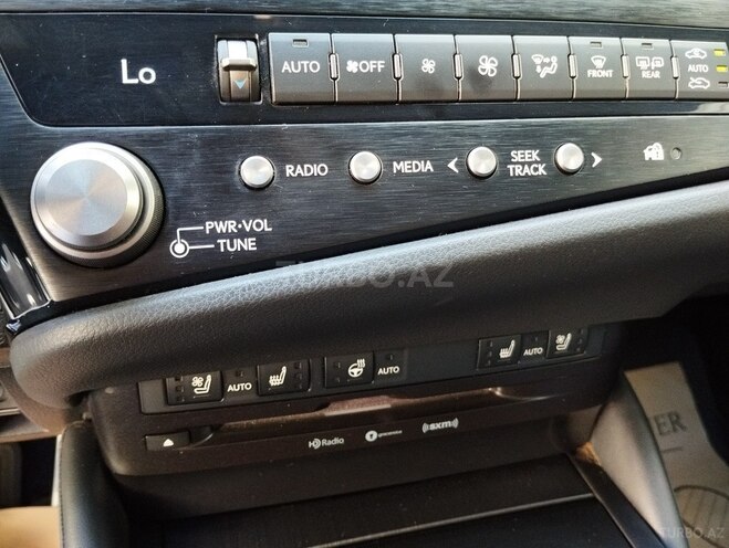 Lexus ES 300h 2021, 131,300 km - 2.5 л - Bakı