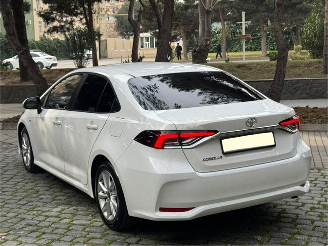 Toyota Corolla 2025, 12,800 km - 1.8 l - Bakı