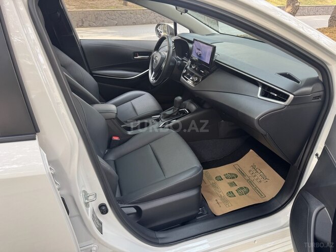 Toyota Corolla 2025, 12,800 km - 1.8 l - Bakı