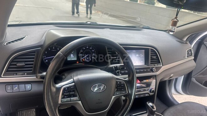 Hyundai Elantra 2017, 153,000 km - 2.0 l - Bakı