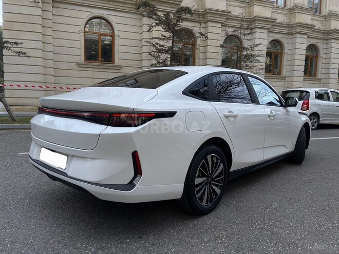 Changan Qiyuan A05 2024, 115,000 km - 1.5 л - Bakı