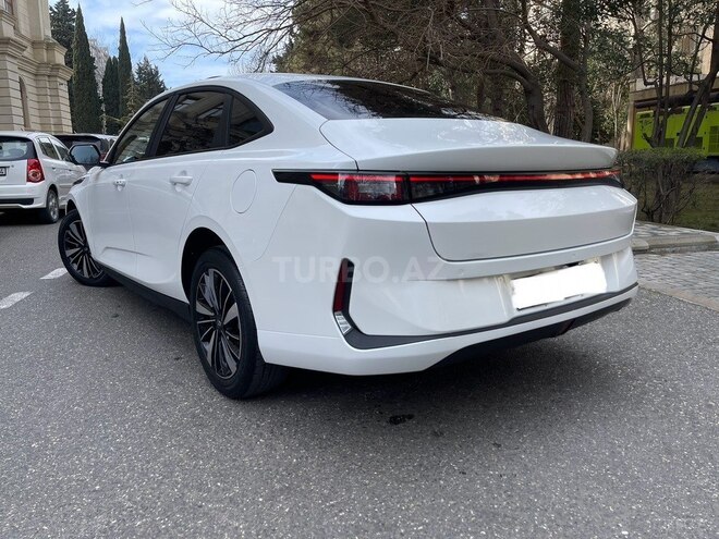 Changan Qiyuan A05 2024, 115,000 km - 1.5 л - Bakı