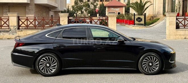 Hyundai Sonata-9