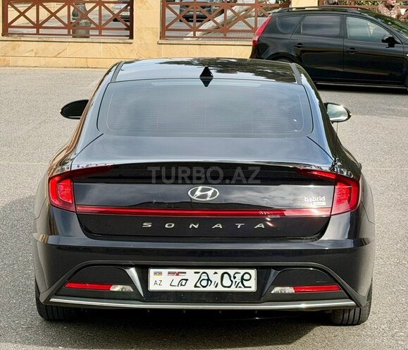 Hyundai Sonata-5