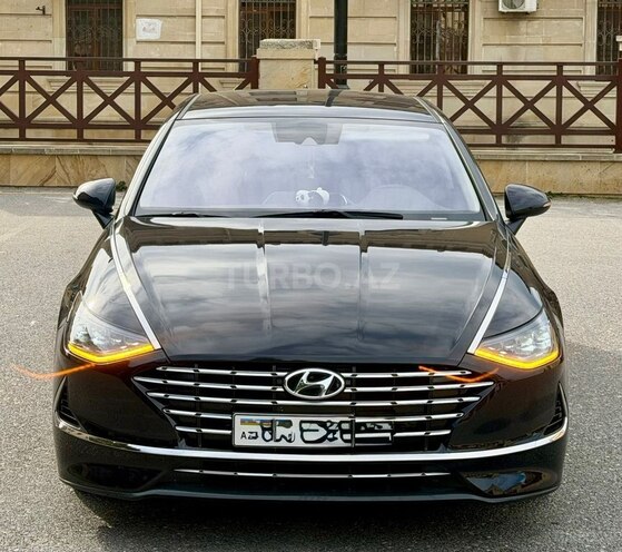Hyundai Sonata-1
