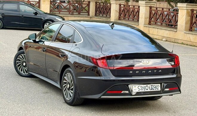 Hyundai Sonata-6
