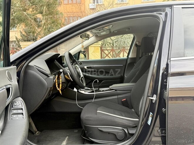 Hyundai Sonata-18