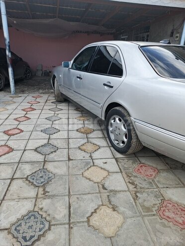 Mercedes E 220 1998, 350,000 km - 2.2 l - Tərtər
