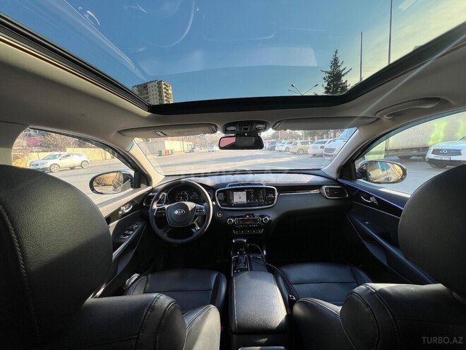 Kia Sorento-8