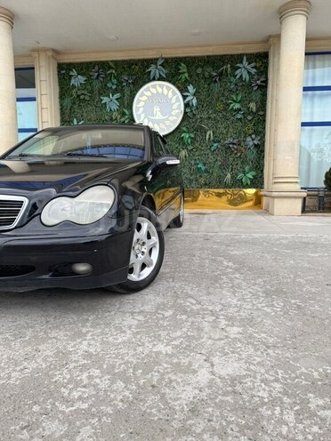 Mercedes C 200 2003, 564,000 km - 2.2 l - Bakı