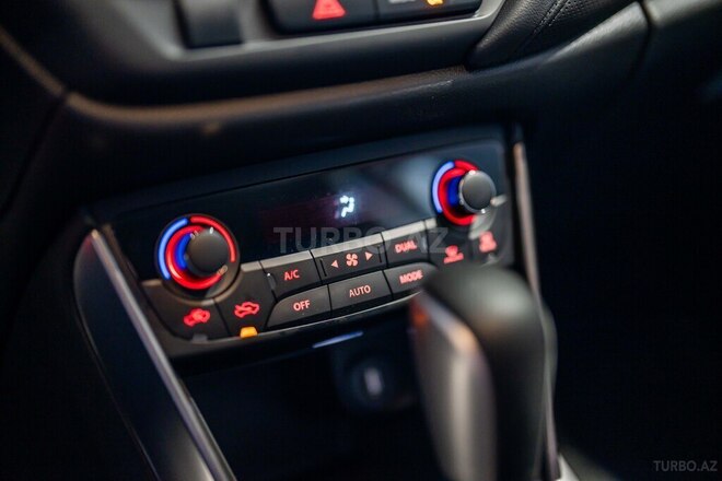 Suzuki S-Cross-9