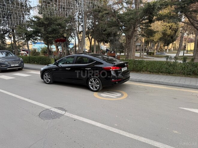 Hyundai Elantra 2018, 82,000 km - 2.0 л - Bakı