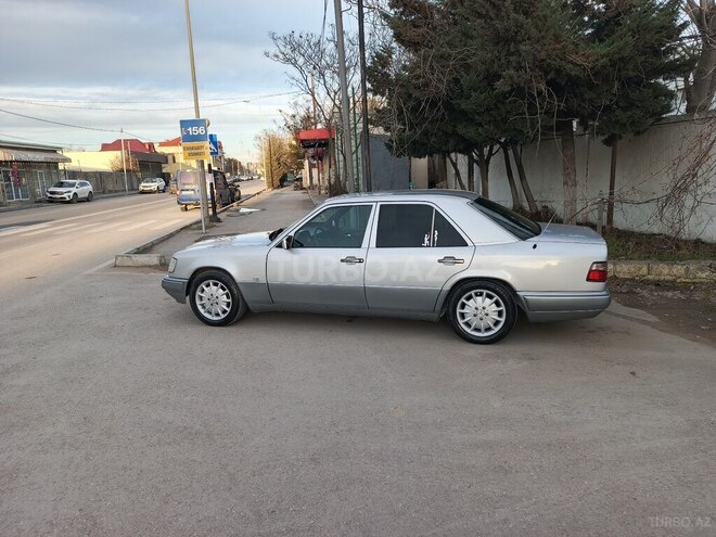 Mercedes E 250 1993, 337,000 km - 2.5 л - Bakı