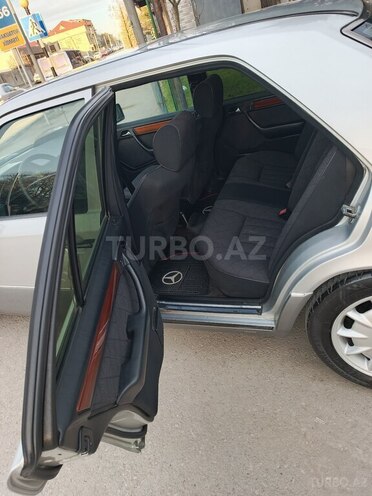 Mercedes E 250 1993, 337,000 km - 2.5 л - Bakı