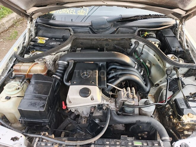Mercedes E 250 1993, 337,000 km - 2.5 л - Bakı