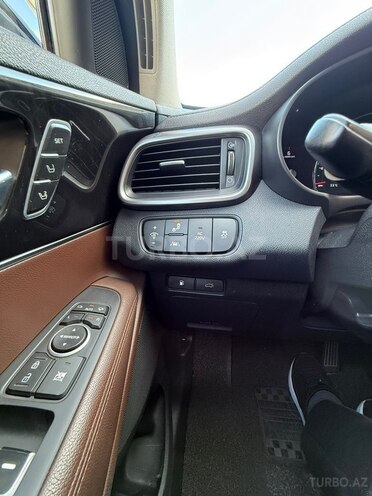 Kia Sorento 2015, 244,000 km - 2.0 l - Oğuz