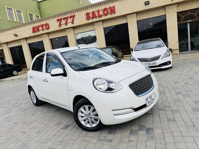 Nissan March-2