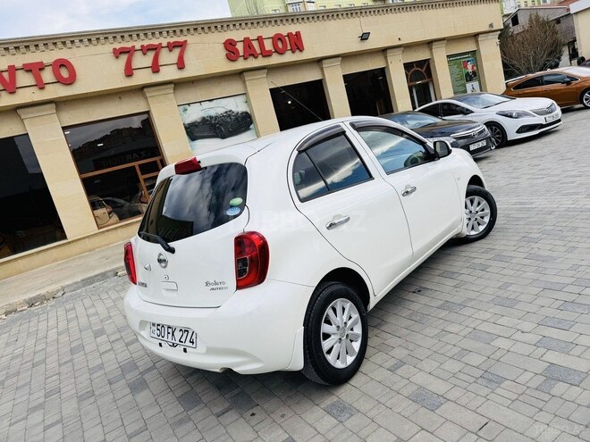Nissan March-6