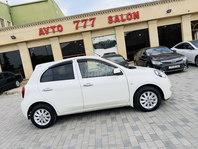 Nissan March-4