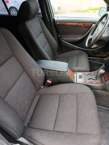 Mercedes C 240 1998, 289,000 km - 2.4 л - Bakı