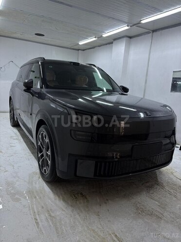 Lynk & Co 900-23