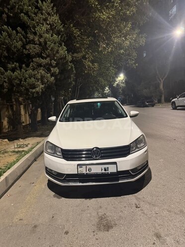 Volkswagen Passat-3
