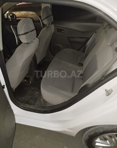 Chevrolet Cobalt-6