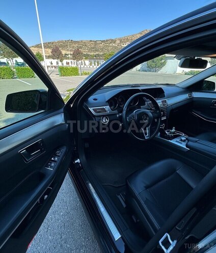 Mercedes E 200 2014, 299,000 km - 2.0 l - Bakı