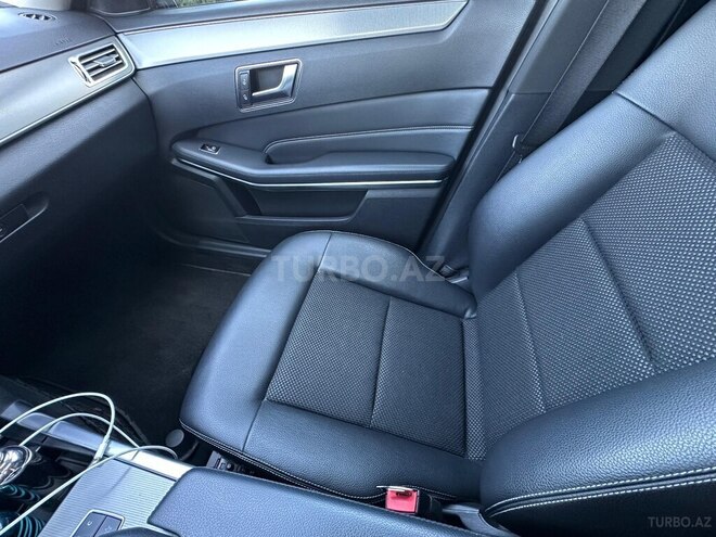 Mercedes E 200 2014, 299,000 km - 2.0 l - Bakı
