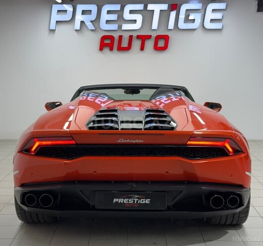 Lamborghini Huracan-4