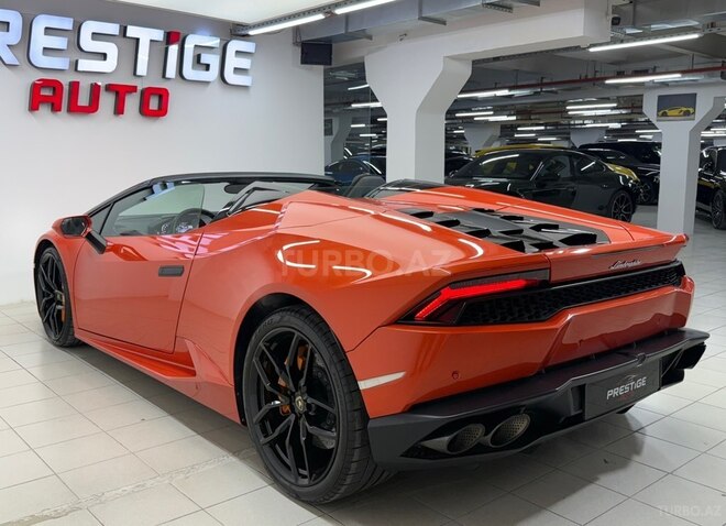 Lamborghini Huracan-6