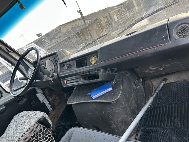 Mercedes 208 D 1990, 384,569 km - 2.3 l - Bakı