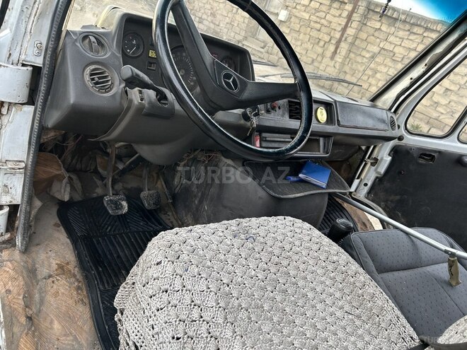 Mercedes 208 D 1990, 384,569 km - 2.3 l - Bakı