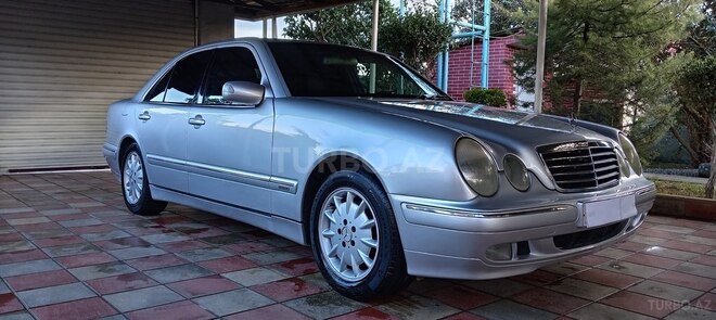 Mercedes E 280 1999, 272,000 km - 2.8 l - Lənkəran