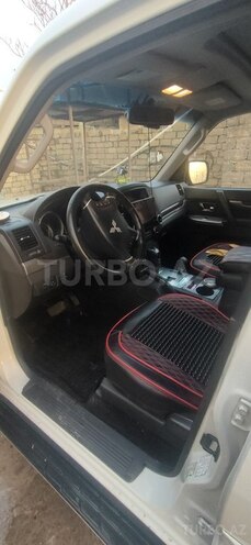 Mitsubishi Pajero 2012, 137,000 km - 3.8 л - Bakı