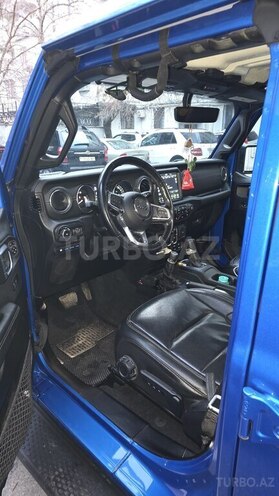 Jeep Wrangler-4