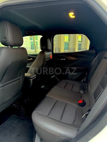 Chevrolet TrailBlazer 2021, 82,000 km - 1.3 л - Bakı