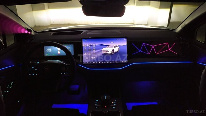 BYD Song L-8
