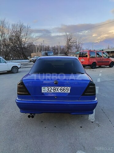 Mercedes C 280 1998, 300,000 km - 2.8 л - Şəki
