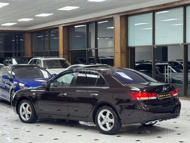 Hyundai Sonata-13